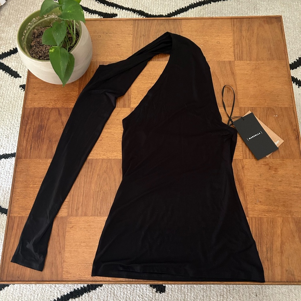 Marcella Elegant Black One-Shoulder Top